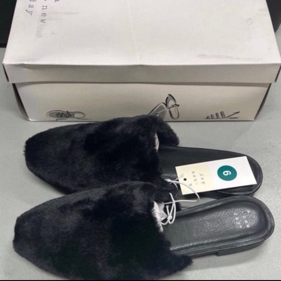 A New Day Black Faux Fur Slippers - Picture 2 of 5